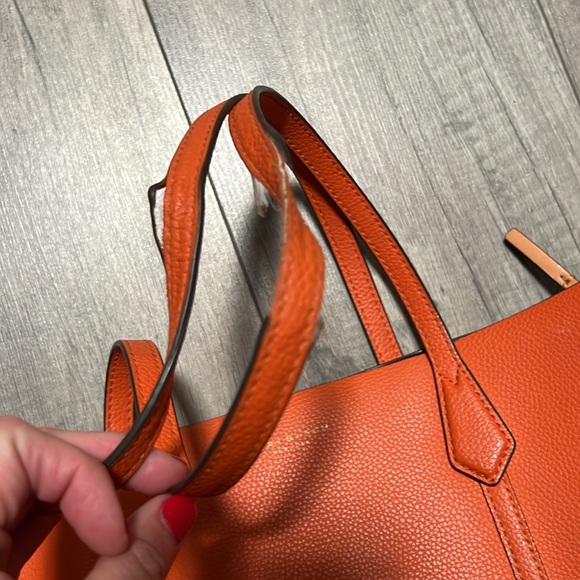 Tory Burch Tote - Picture 7 of 9